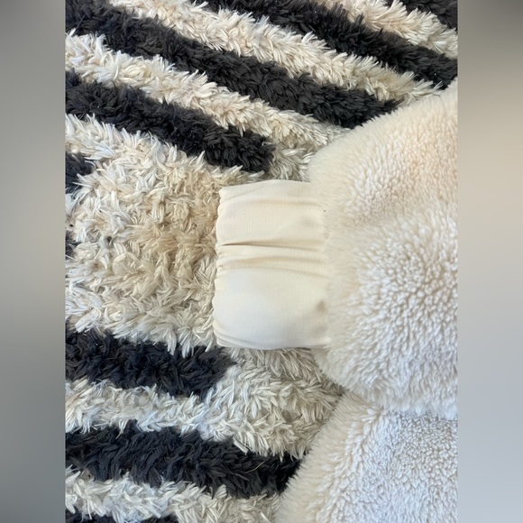 Varley Appleton Pull over - Picture 4 of 8